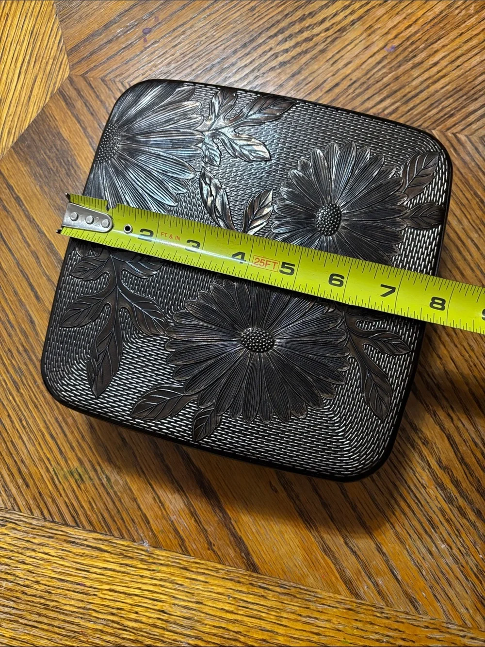 Vintage faux-Kamakura style molded resin box gorgeous floral details